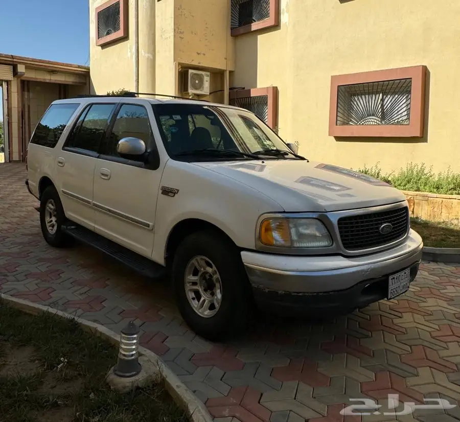 فورد اكسبدشن 2002 1