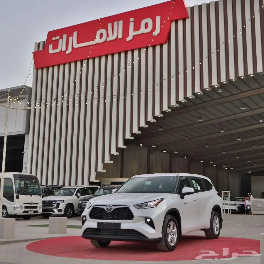 تويوتا هايلاندر ستاندر LE دبل هايبرد( كاش و الارباح ) 10