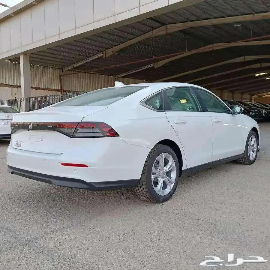 هوندا اكورد LX استاندر 2025 7
