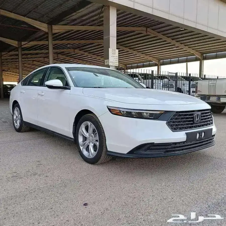 هوندا اكورد LX استاندر 2025 3