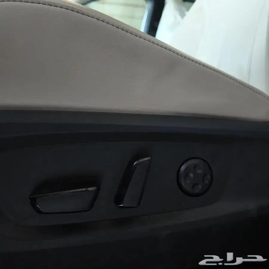 انفينتي QX60 لاكجري وي سينسوري 2023 جديده 27
