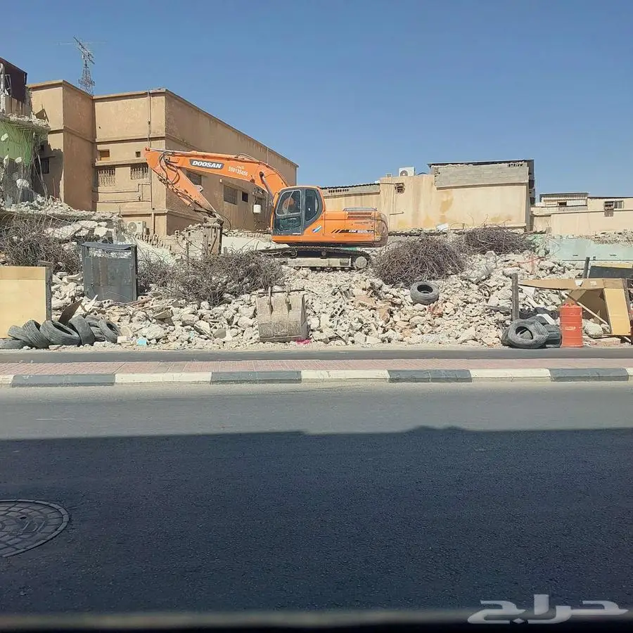 بكلين للايجار دقاق وبكت 0