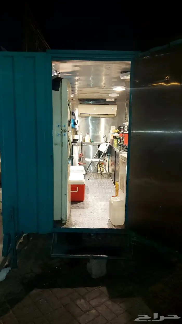 فودترك للايجار 1500 ريال موقعها ممتاز حديقة الحسينية 2