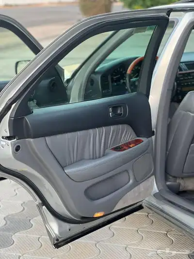 لكزس LS 400 1998 تم البيع 39