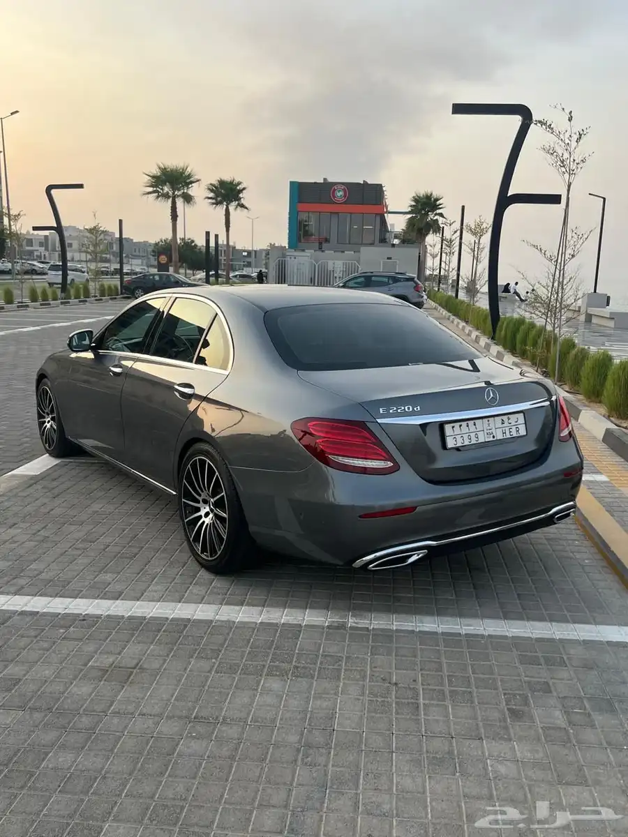 مرسيدس E220 D 3