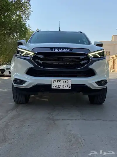 ايسوزو MUX 2024 فل كامل - بدون دبل شبه جديد ( 11 الف كيلو ) 9