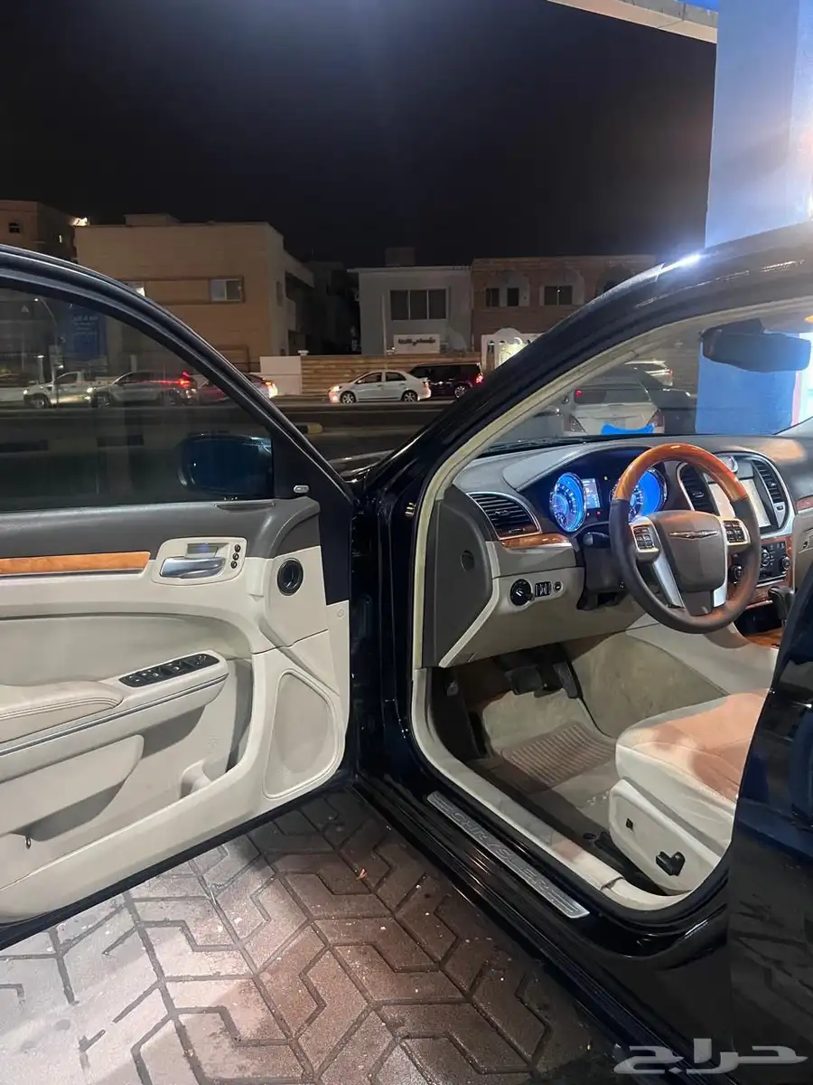 كرايسلر 2013 C300 1