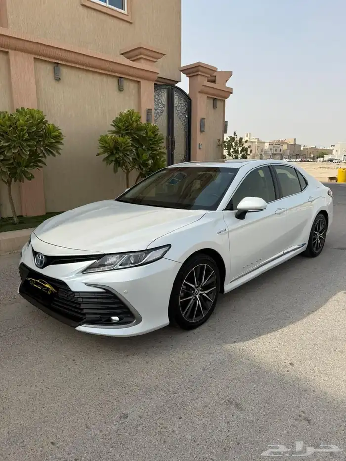 كامري هايبرد GLE 2022 سعودي 1