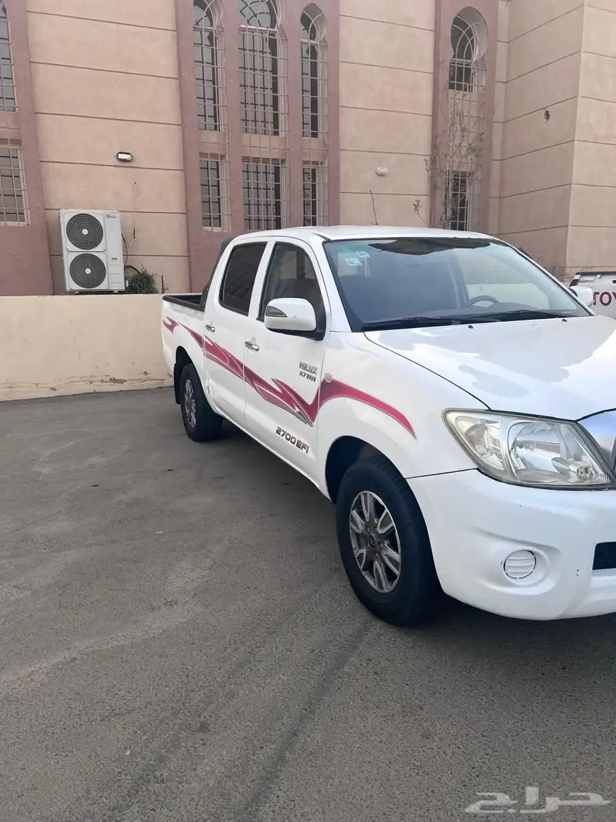 هايلوكس 2011 6