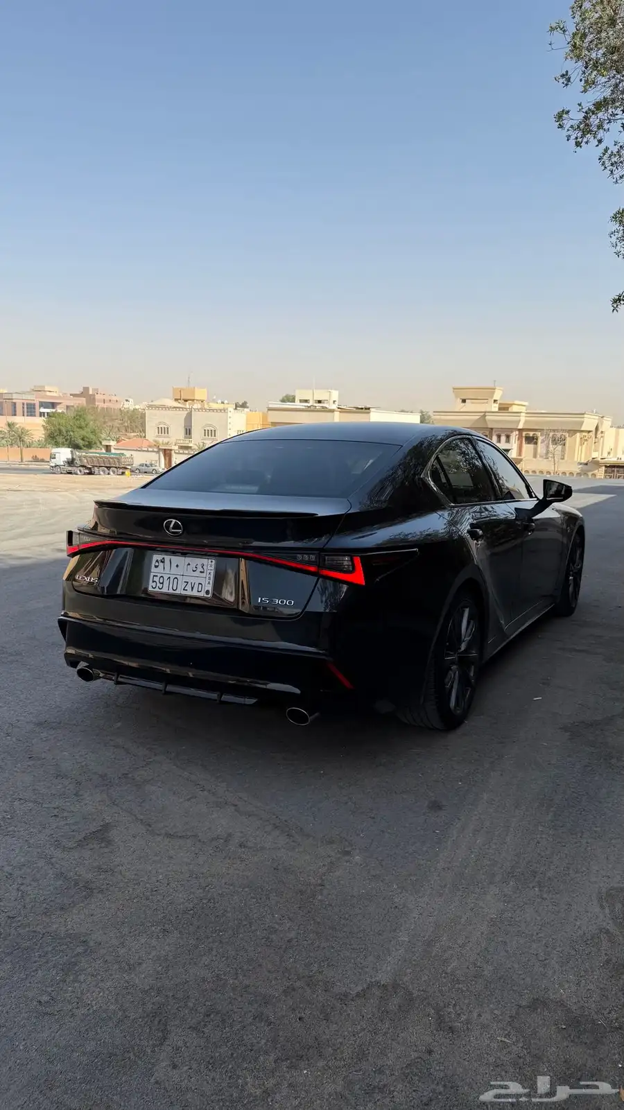 لكزس is300 2022 4