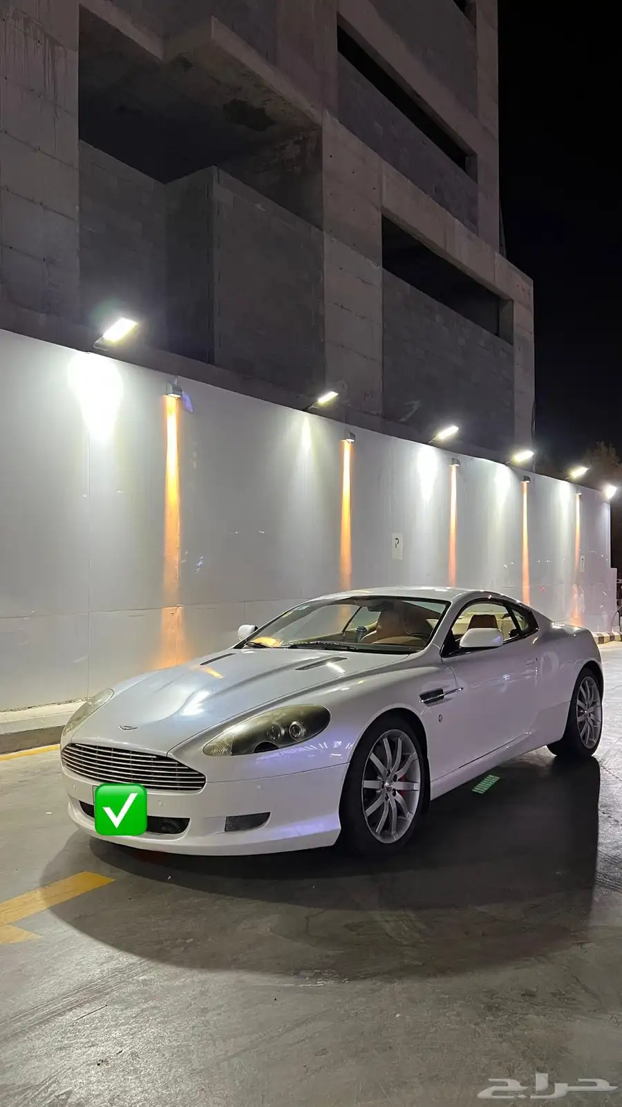 اوستن مارتن DB9 موديل 2008 V12 1