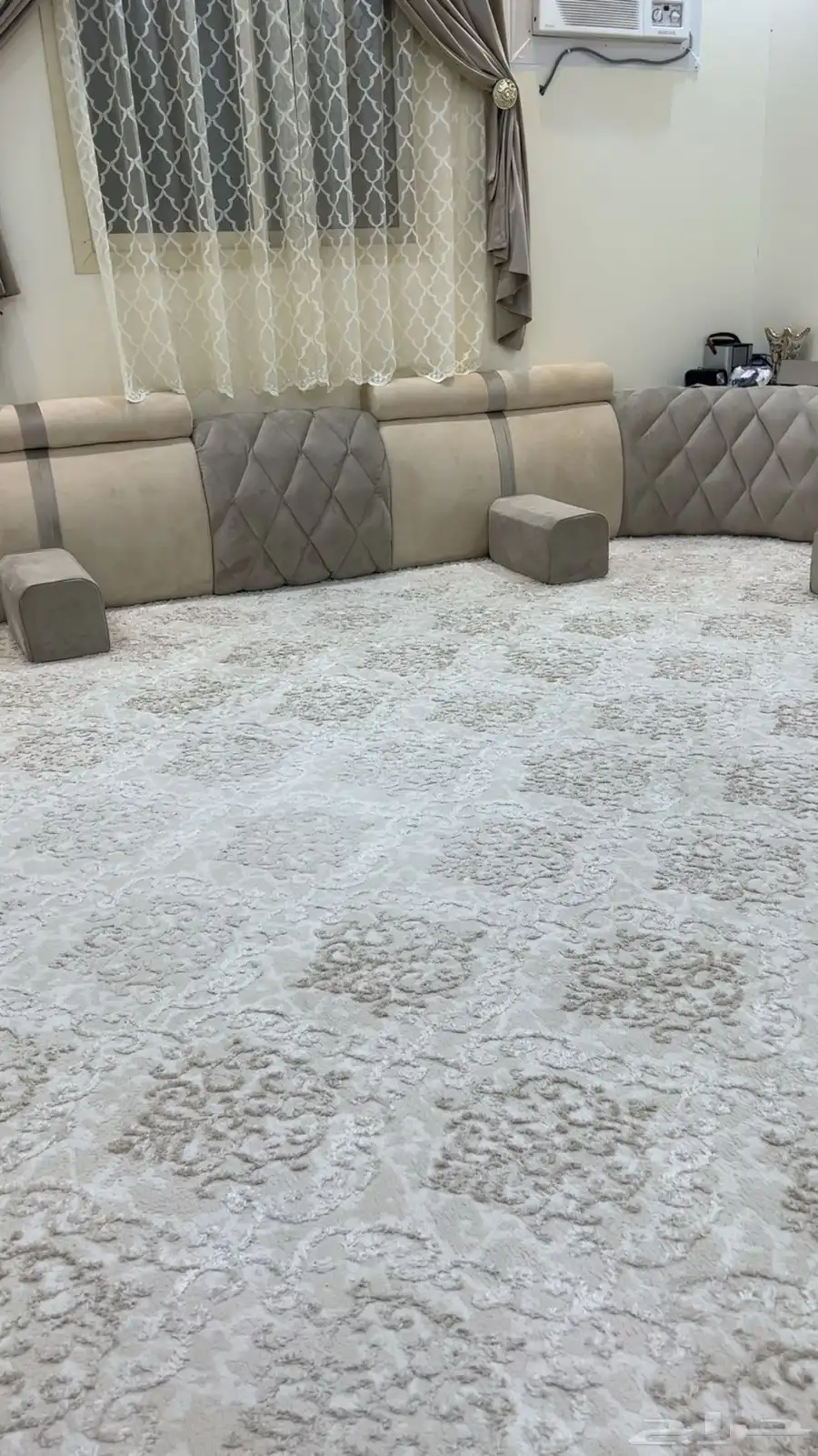 للبيع جلسة ارضية مساند ظهر مع الفرشة 2