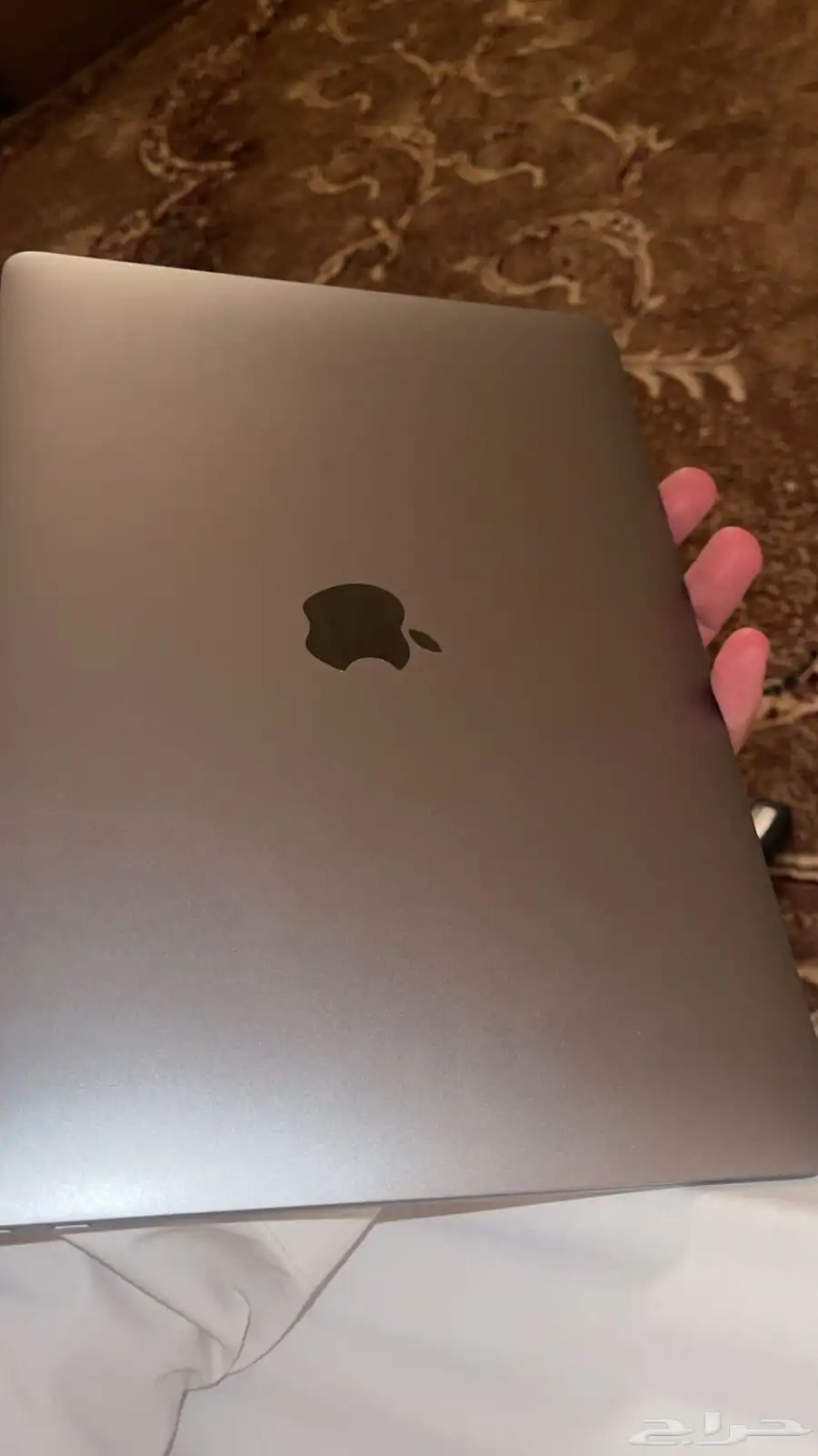 للبيع ماك بوك 13 إنش 4