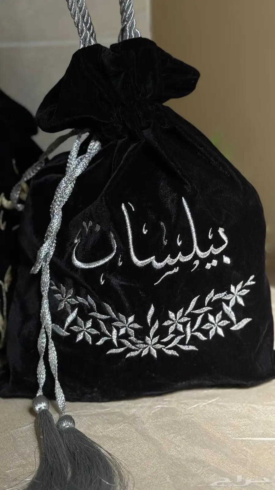 اكياس عبايات مطرزة بالحبة وبالجملة 1