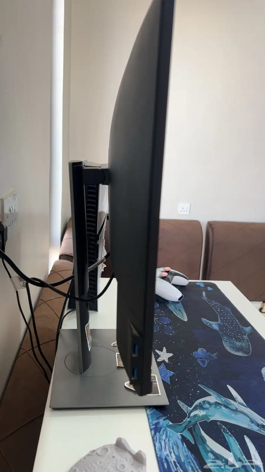 شاشه قيمنق للبيع والمكتب ماعليهم سوم 2