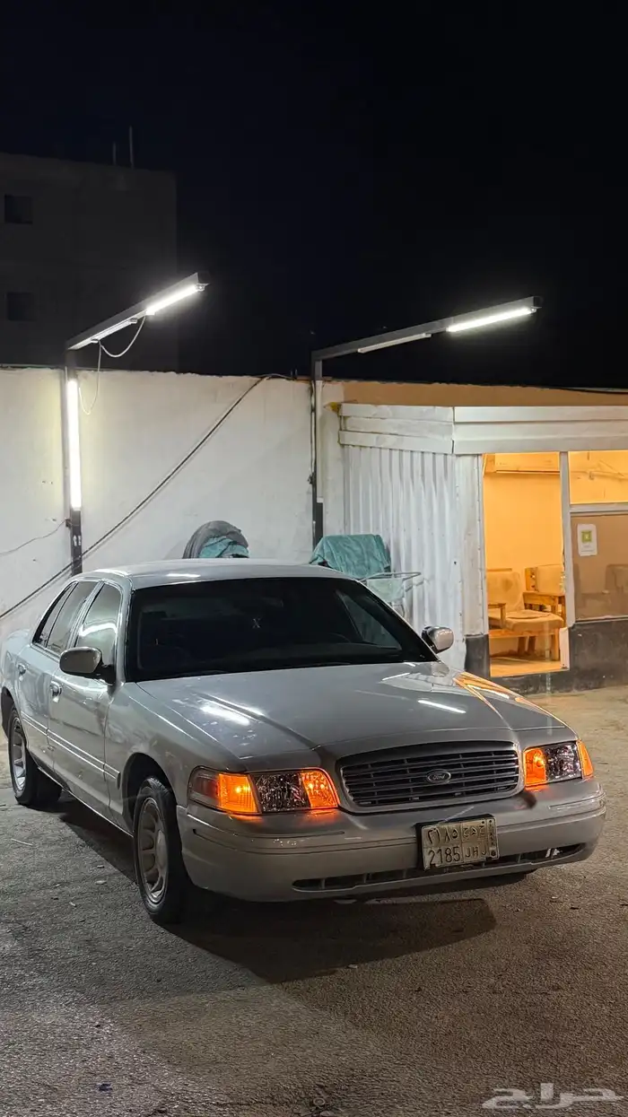 فورد فيكتوريا 2001 0