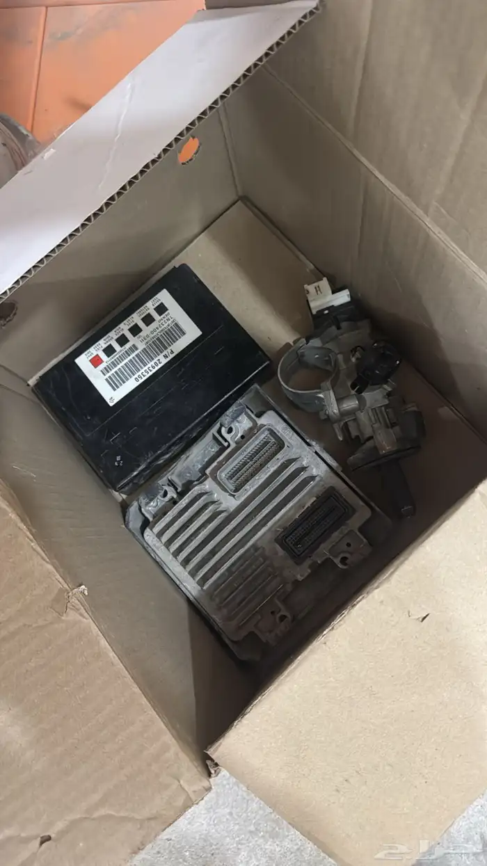 شمعات كابرس وكالة Gm ب 950 الطقم اصلي وجميع القطع 11