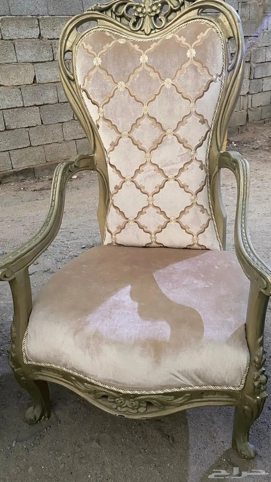 كنب صاله نضيف مع طاولاته 5