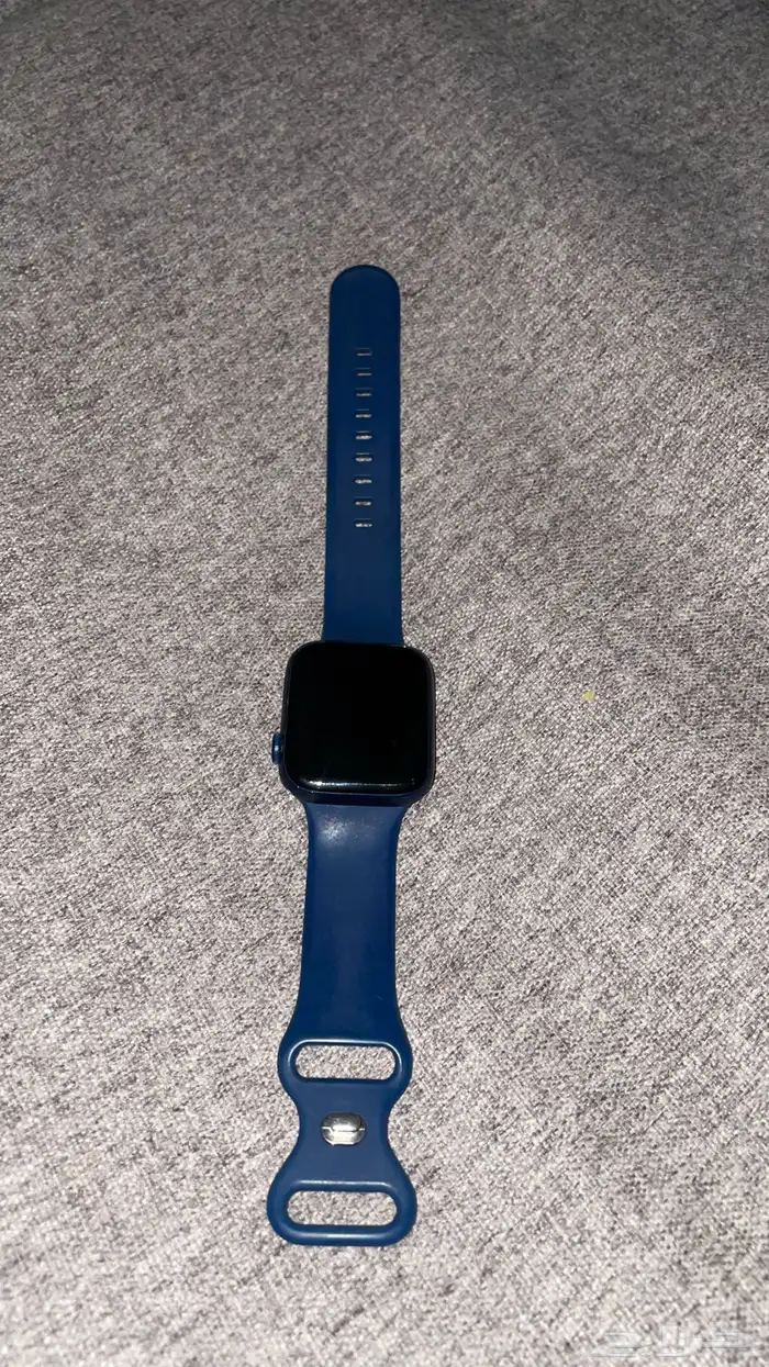 ساعة آبل سيريس 6 مقاس 44 مم بحالة ممتازه 3