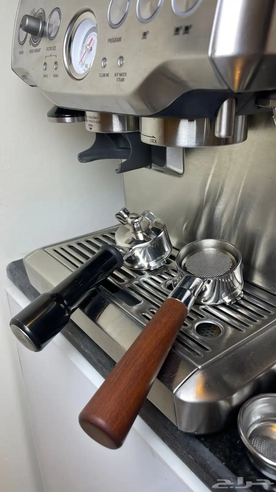 مكينه قهوه Breville مع ادواتهااستخدام بسيط جدا index