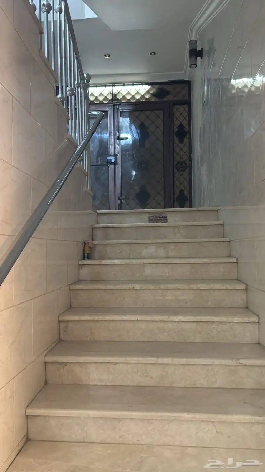 شقة للايجار دور تسويه أربع غرف بمنافعهاتشطيب جديدبالمثناة 1