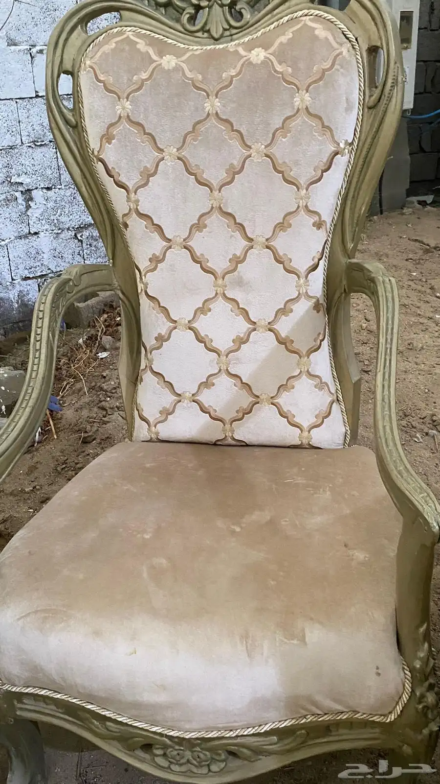 كنب صاله نضيف مع طاولاته 7