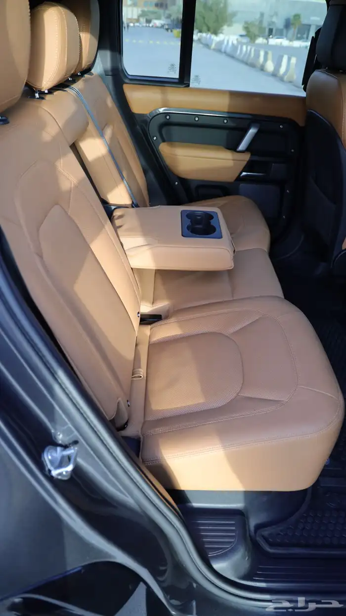 ديفندر Edition V8 .. (( تم البيع )) 21