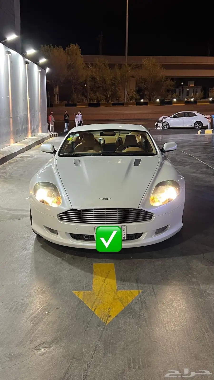 اوستن مارتن DB9 موديل 2008 V12 0