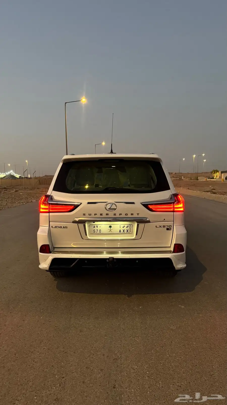 للبيع جيب لكزس LX570 5