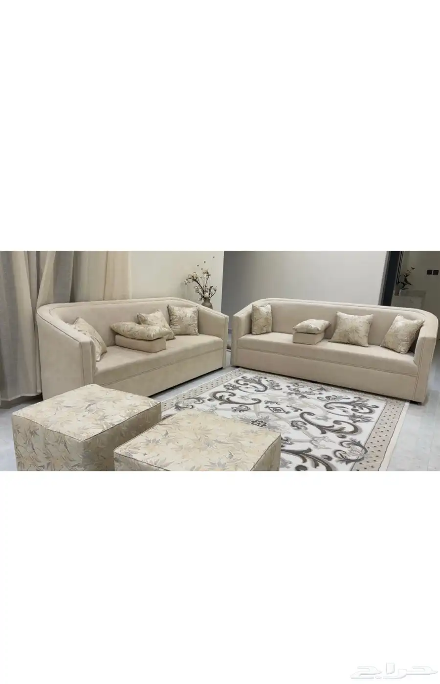 كنب صاله للبيع مع السجاد والطاوله 1