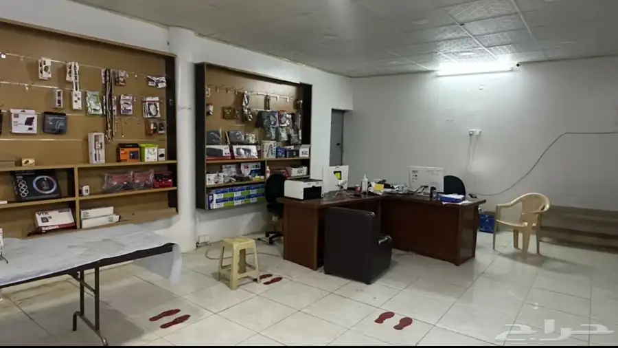 بيع طابعات جميع مافي المحل من كبيوترات وطابعات وديكور المحل 1