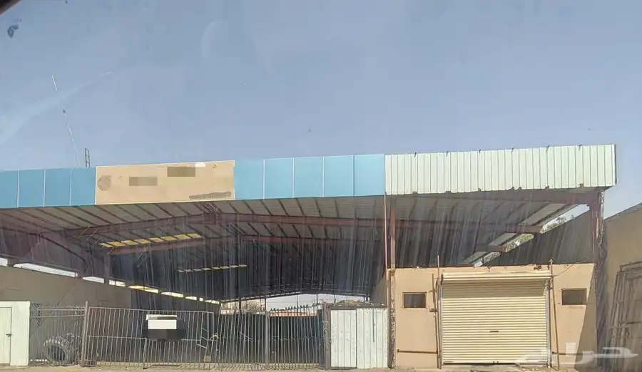للايجار ورشة بمحل في عفيف عالطريق العام 0