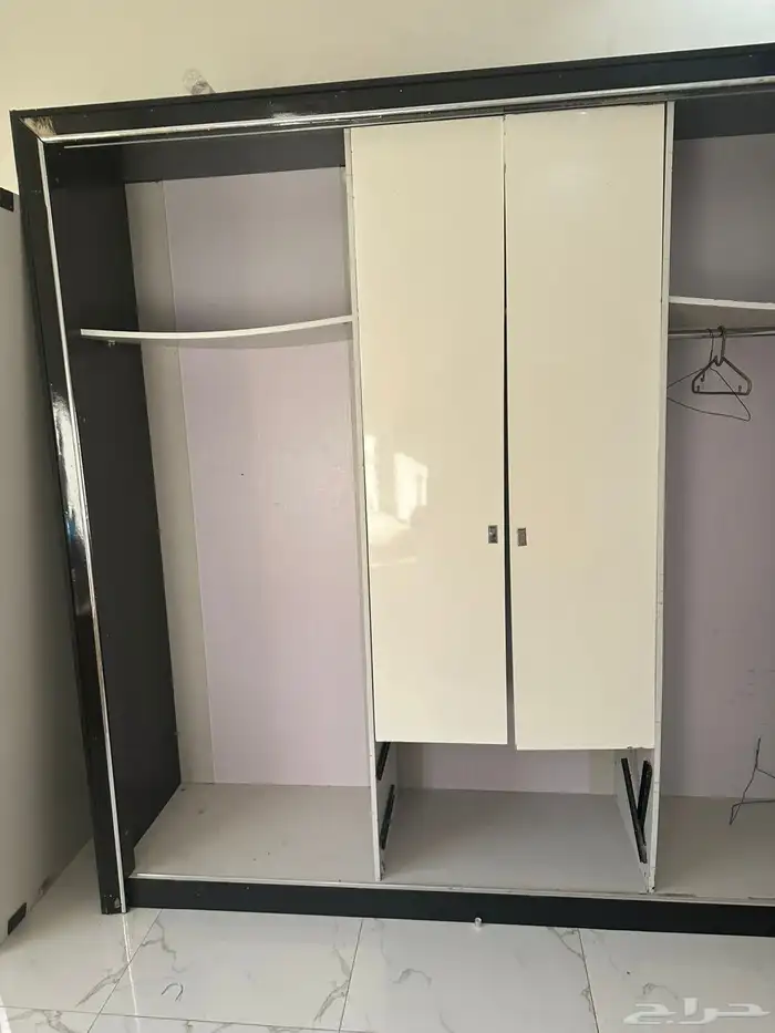 دولاب متكامل مع تسريحه وشوفنيره 3