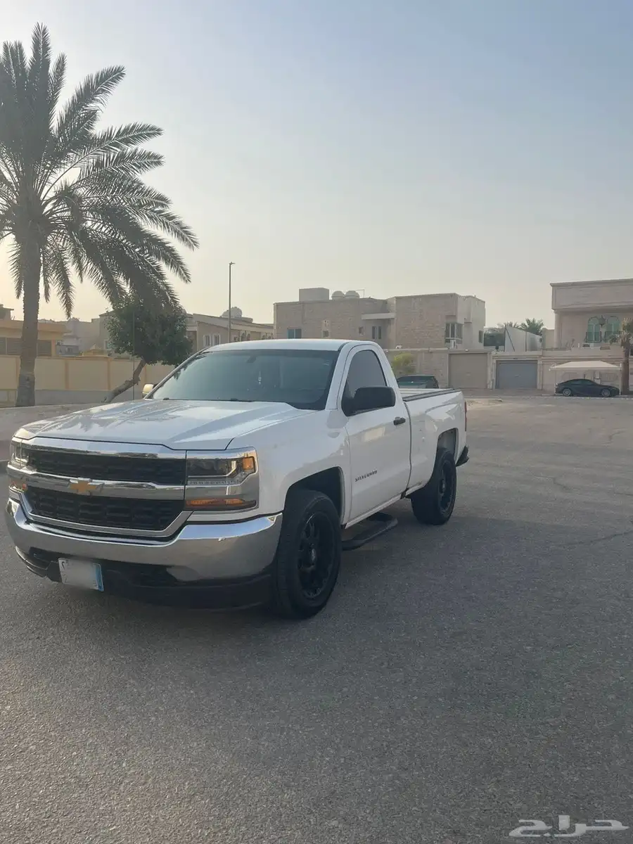 للبيع سلفرادو 2018 17