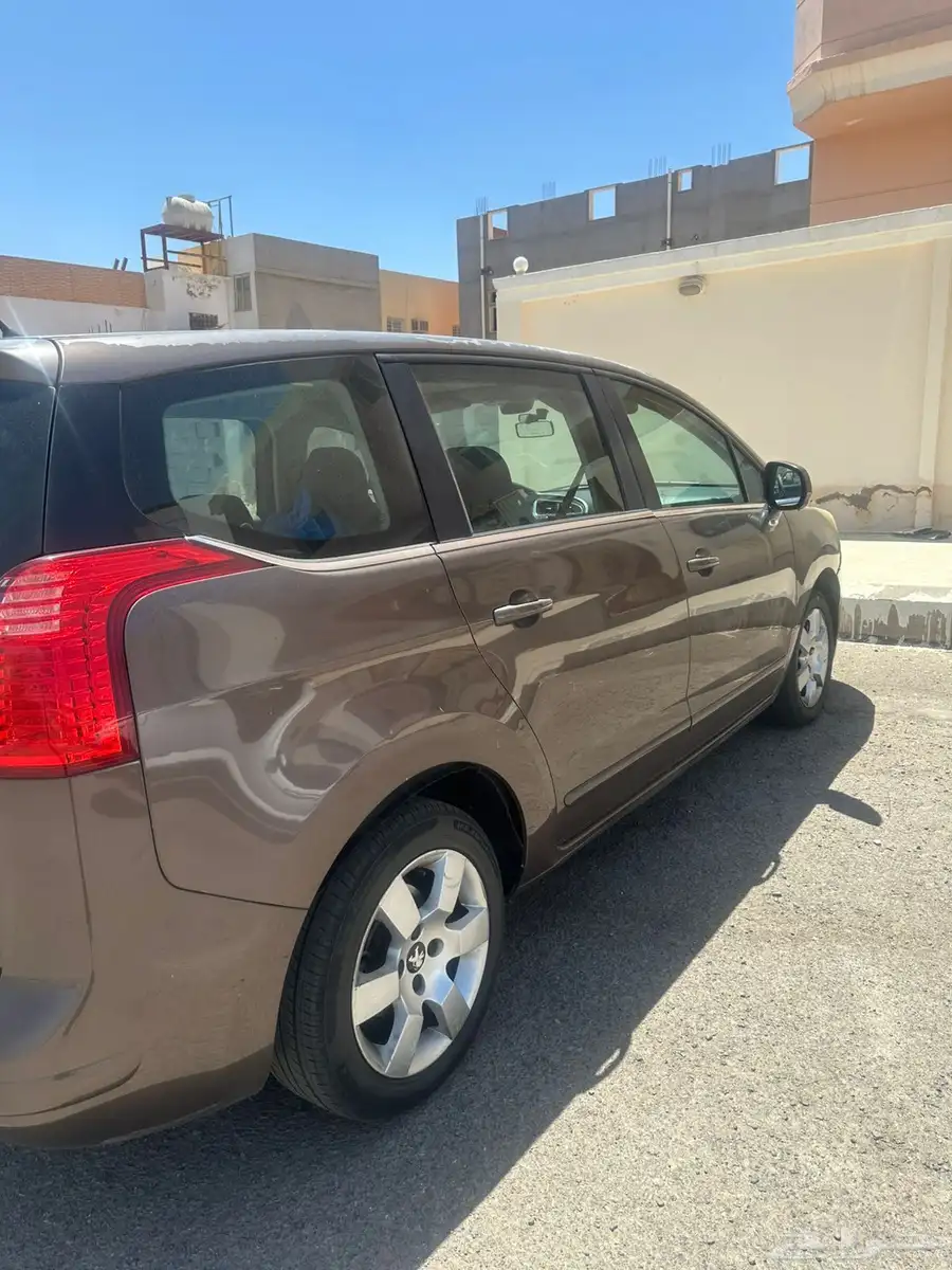 بيجو 5008 1