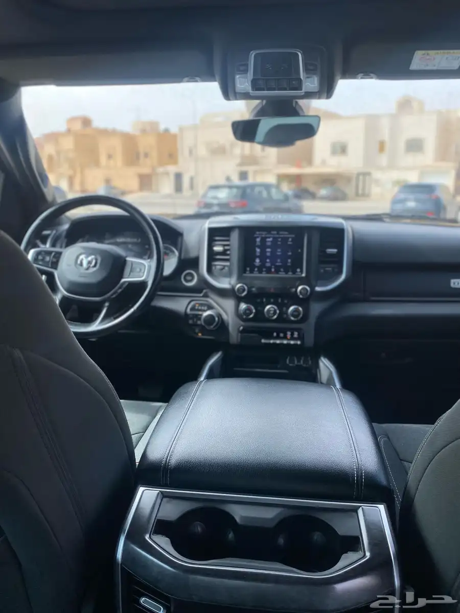 دوج رام بيق هورن 2021 17