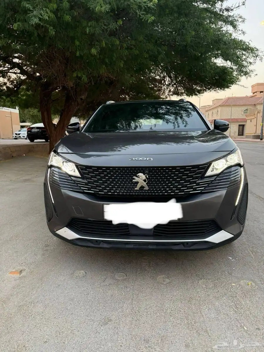 السيارة بيجو 3008 GT 0