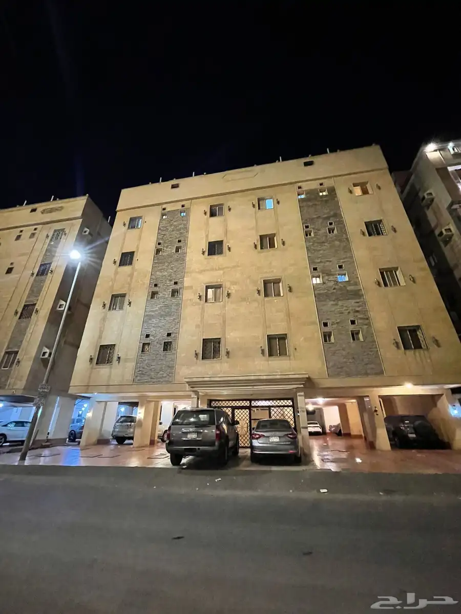 عرض ب 300 الف شقه للبيع 0