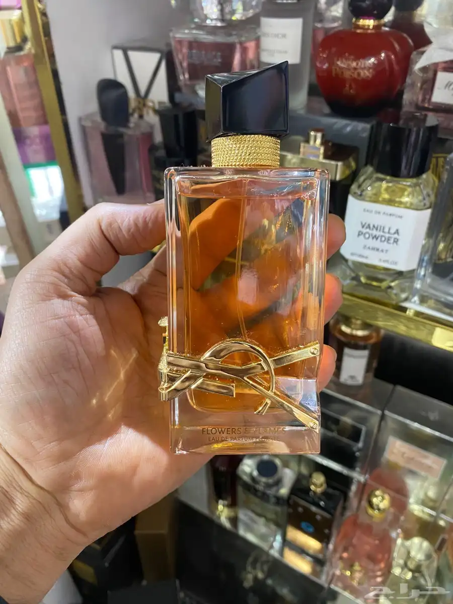 عطورت مطار اصليه بس بدون كرتون بعضها سعرنا جمله جمله 30