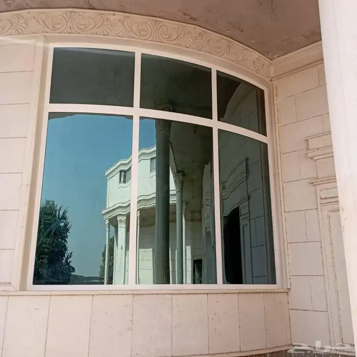 شركة مصنع البيطار للزجاج والألمنيوم 50