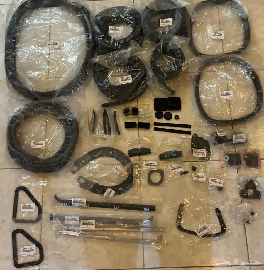 جميع قطع غيار جيب ابوشنب موديل 84 وتحت اصلي وكاله و ياباني 2