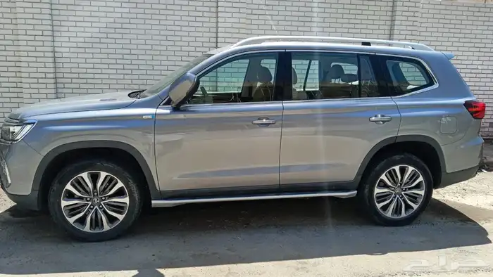 ام جي RX8 2022 3
