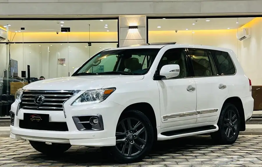 جيب لكزس 2013 LX570 S ( بحالة ممتازة ) 1