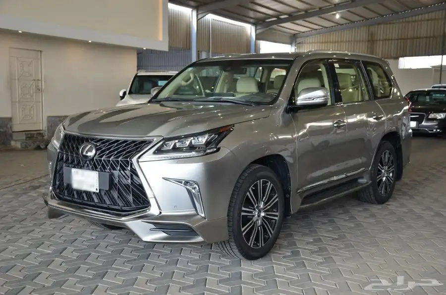لكزس LX570 S 2020 2