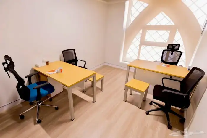 مكاتب للإيجار ب أسعار رمزيه 12