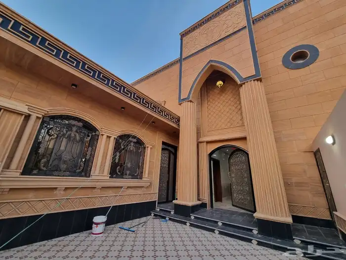 دور وشقتين شمال بريده عرض نادر وممتاز للسكن والاستثمار 2