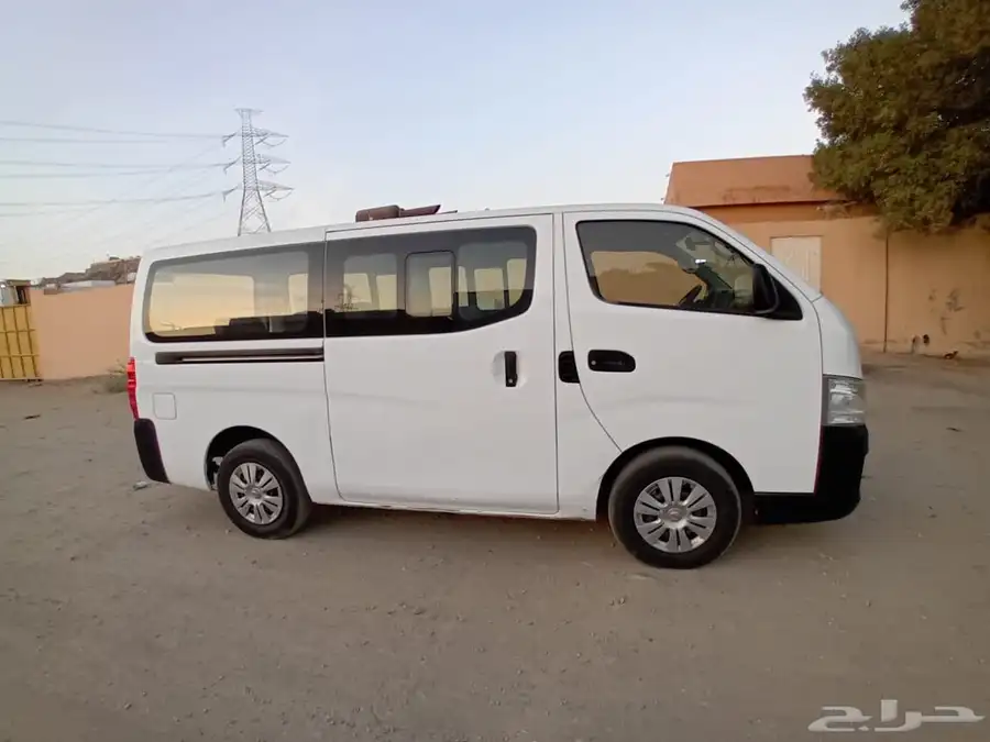 باص نيسان 15 راكب موديل 2016 1
