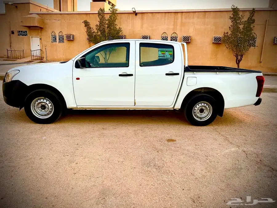 ايسوزو ديماكس غمارتين 4