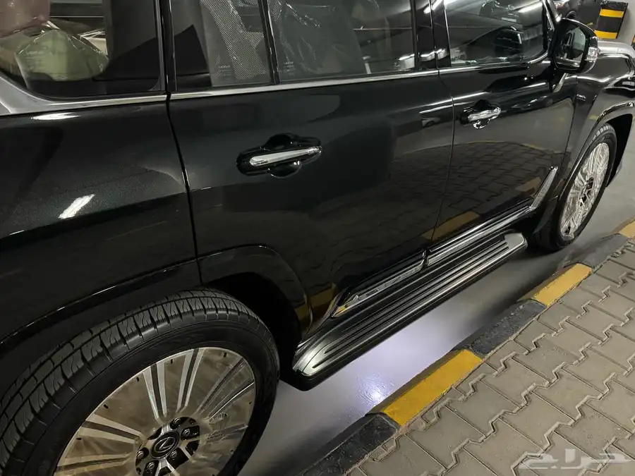 لكزس 2025LX600 15
