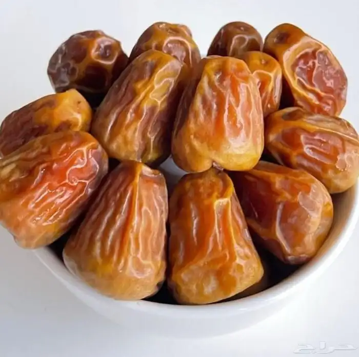 تمر القصيم 3